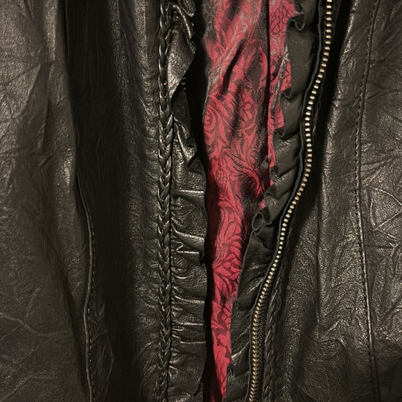 Danier Women’s Zip Up Leather Jacket w/Ruffles - Picture 3 of 7